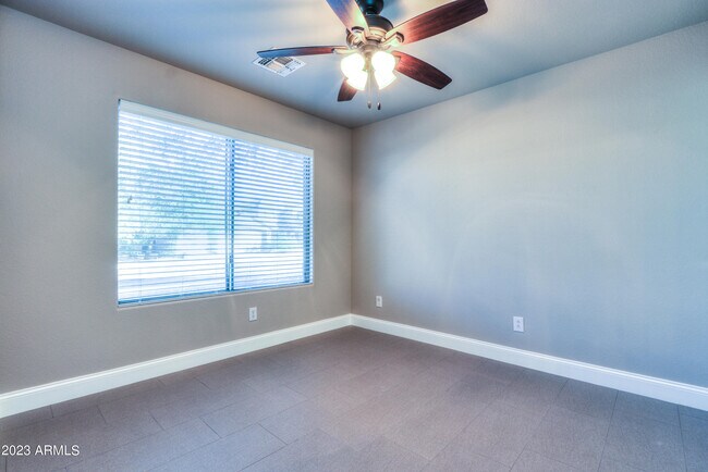 Building Photo - 22306 N Van Loo Dr
