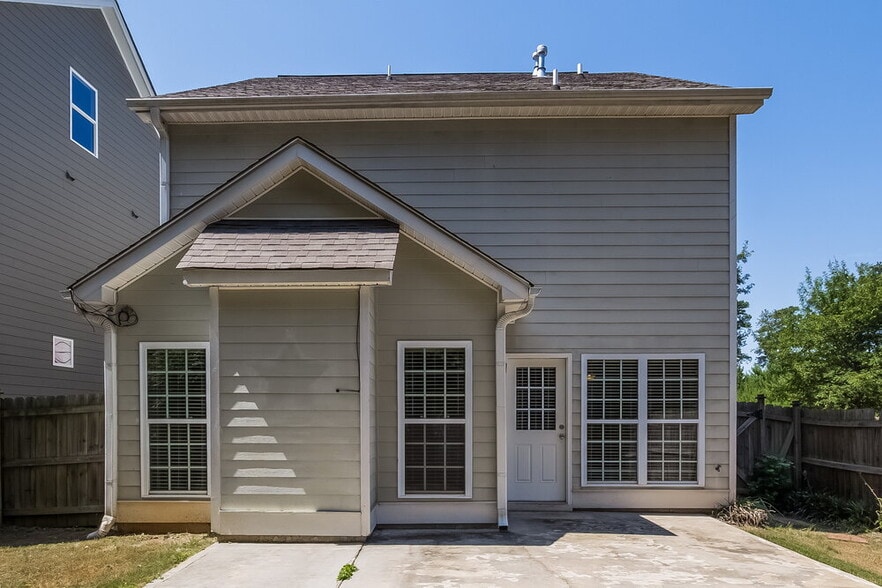 Building Photo - 150 Preserve Dr