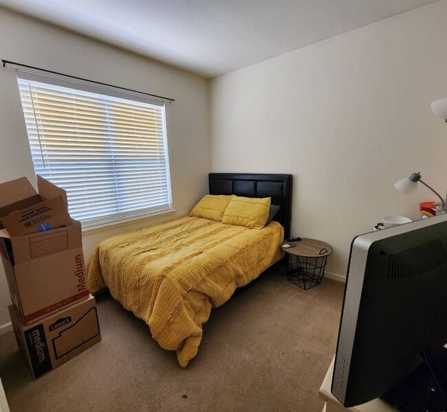 Building Photo - Beautiful 3 Bed 2 Bath Home Near Fort Carson!!!