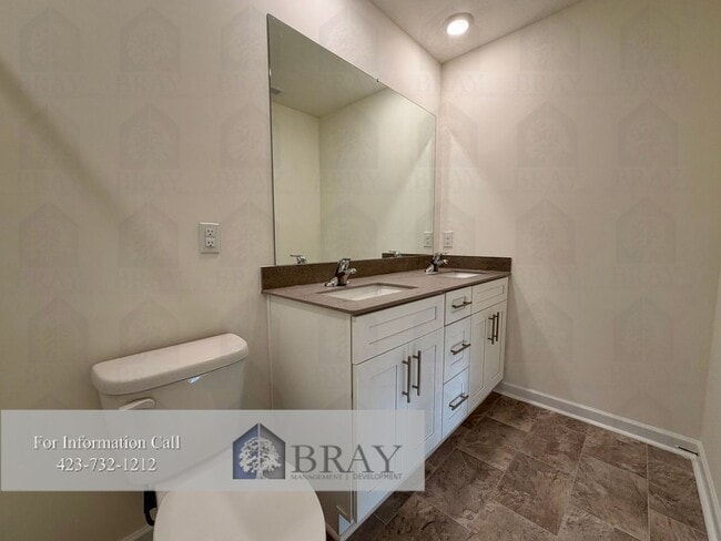 Building Photo - New 3BR Townhome in Saylor’s Place – Moder...