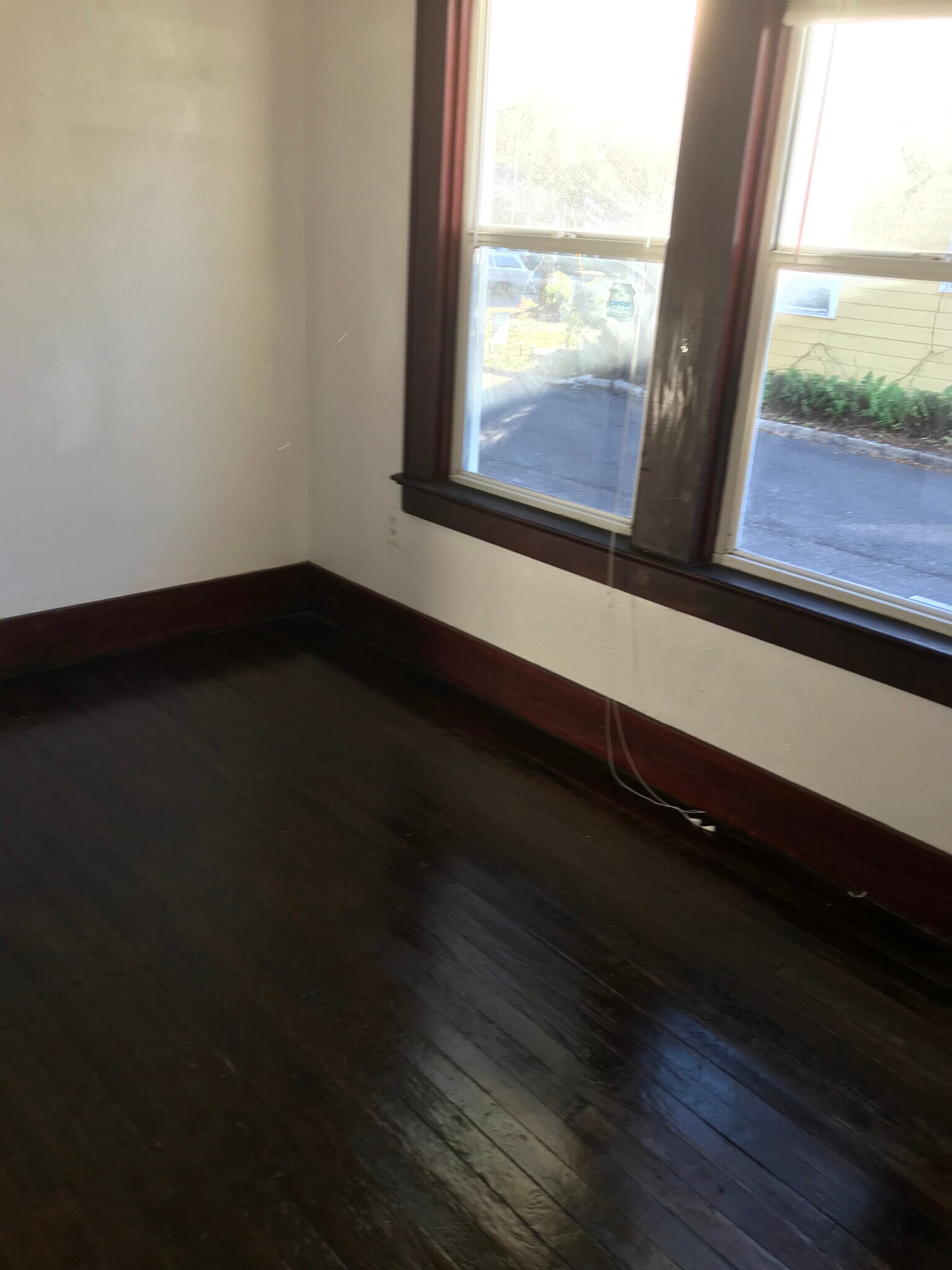 Building Photo - 994 Druid Rd E