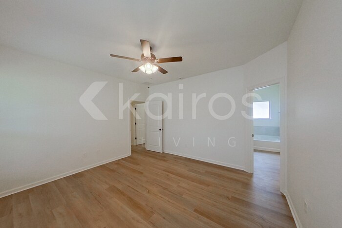 Building Photo - 105 Salvat Dr