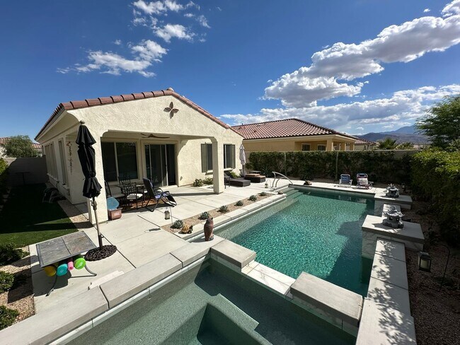 Building Photo - Short term Furnished home in the desirable 55+ community of Del Webb Available November-February