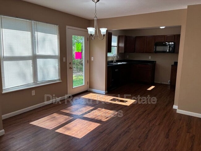 Building Photo - 461 Draft Ct