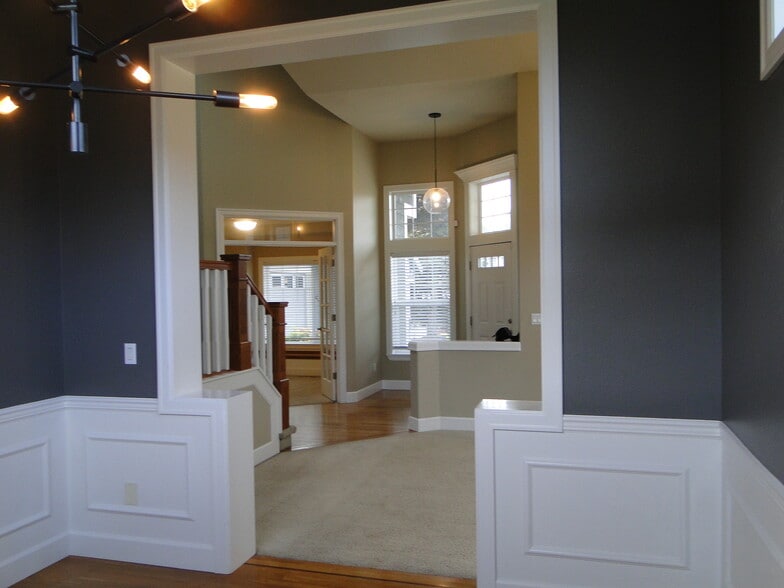 Building Photo - 2111 29th Avenue Ct SW