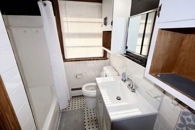 Building Photo - 4038 Old Church Rd