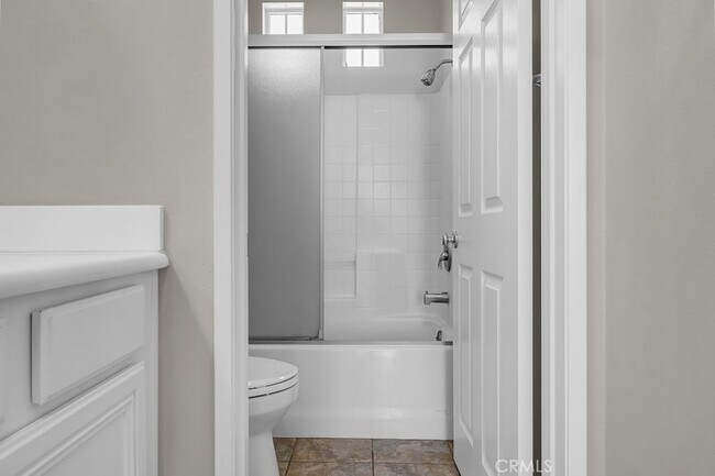 Building Photo - 210 Timberwood