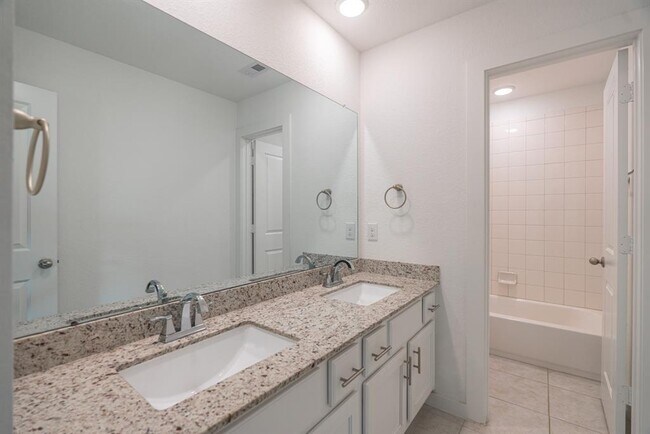 Building Photo - 8034 Whisper Grove Dr