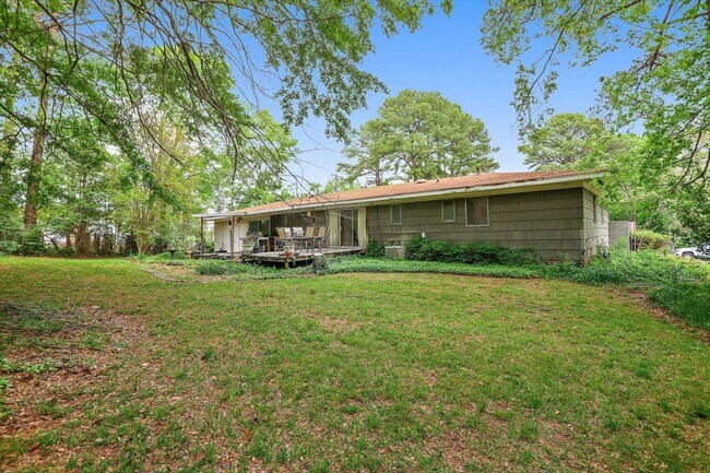 Building Photo - 1315 Kimwood Dr