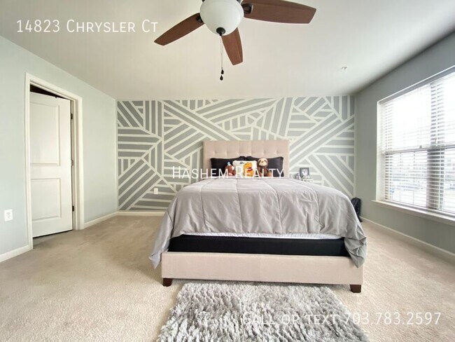 Building Photo - 14823 Chrysler Ct