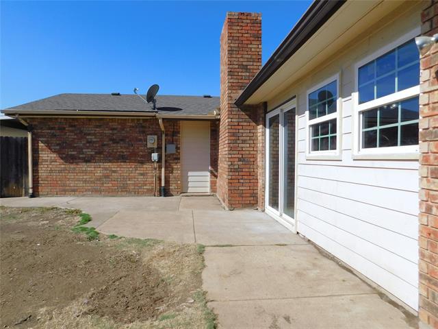 Building Photo - 4816 Roberts Dr