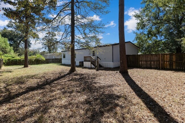 Building Photo - 183 Aquarius Rd