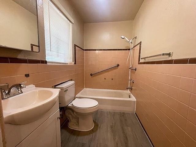 Building Photo - 10 Pershing Dr