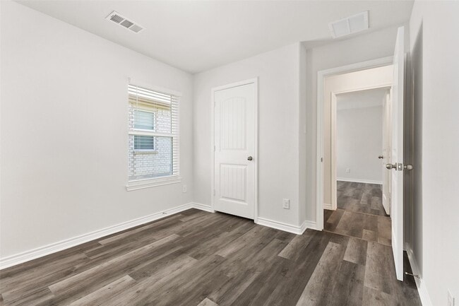 Building Photo - 3614 Judges Dr