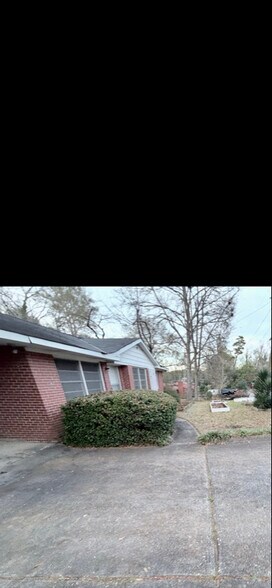 Building Photo - 4222 Yates Dr