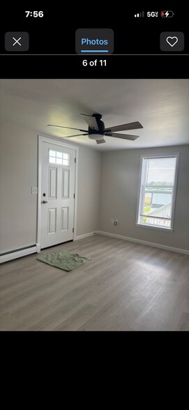 Living room - 2136 Grace Ave