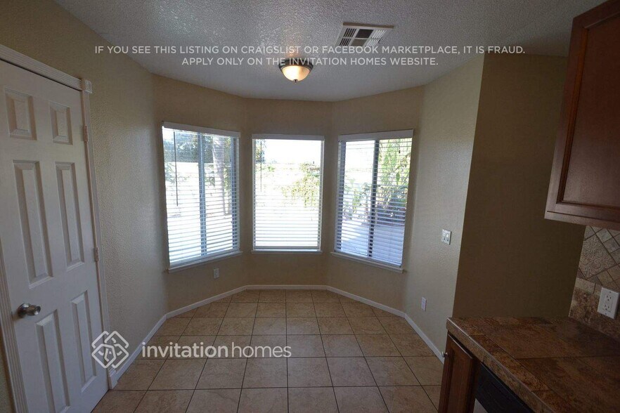 Building Photo - 28696 Highpoint Ave