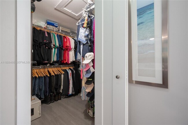 Building Photo - 15863 SW 71st St