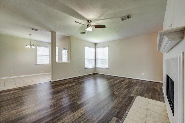 Building Photo - 7414 Compass Rose Dr