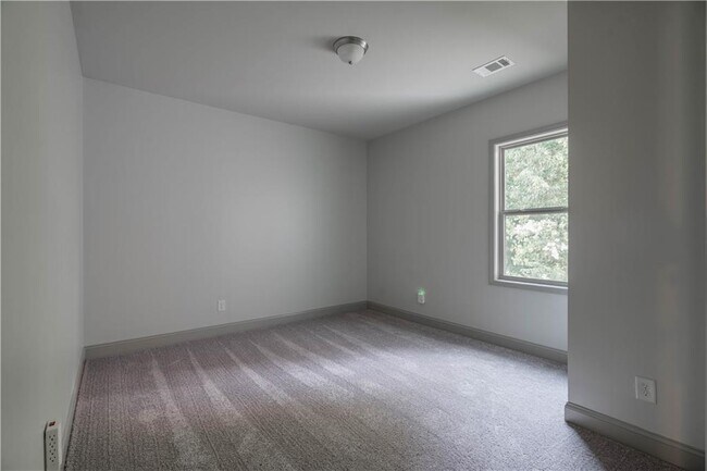 Building Photo - 2121 Spring Sound Ln