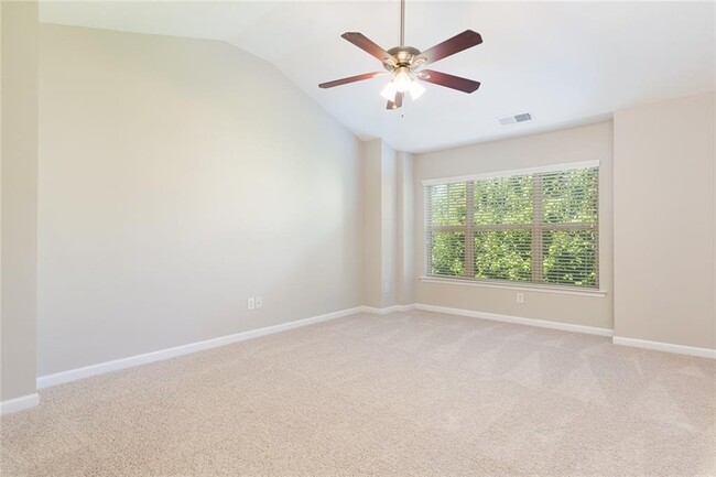 Building Photo - 860 Riverdance Dr NW