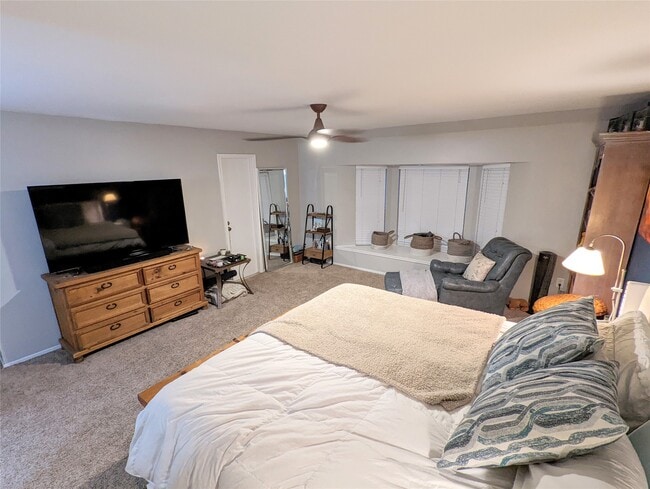 Building Photo - 13374 Trail Hollow Dr