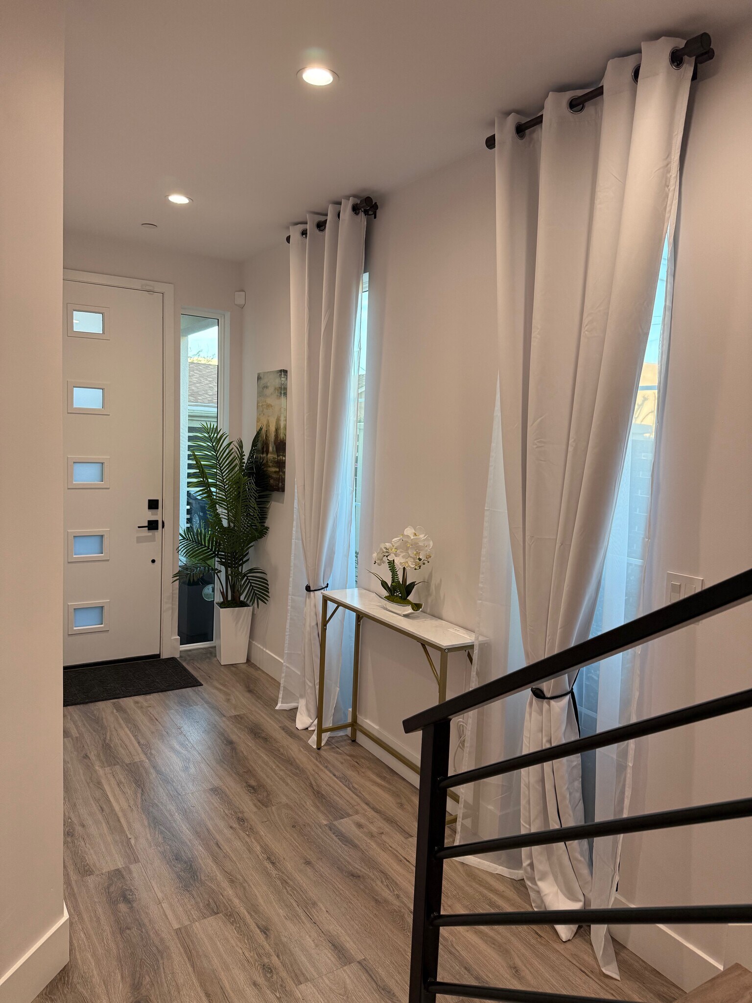 Building Photo - 2012 Uptown Aly