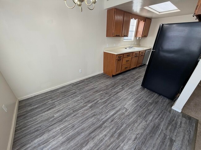 Building Photo - 23609-2 N 1800-E