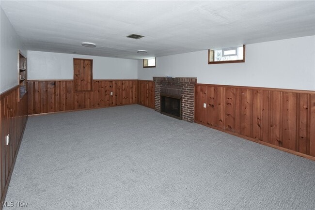Building Photo - 3146 Warren Rd