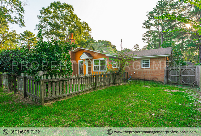 Building Photo - Great home in a cul-de-sac with a bonus sp...