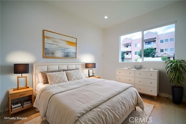 Building Photo - 259 S Ave 54