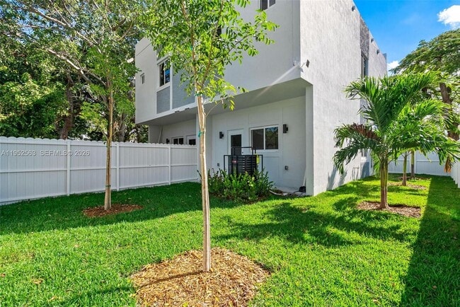 Building Photo - 1443 NW 42nd St