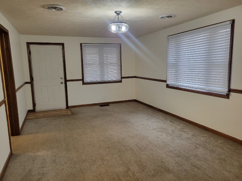 Building Photo - 3425 Campbell St