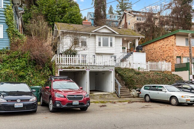 Building Photo - 5151
