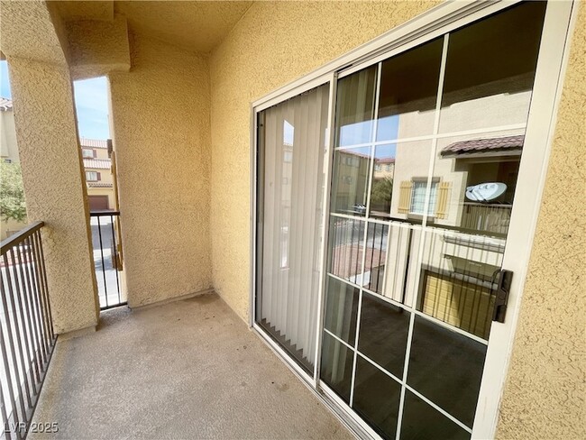 Building Photo - 5945 Palmilla St