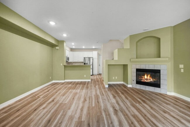 Building Photo - 8417 Stonybridge Cir