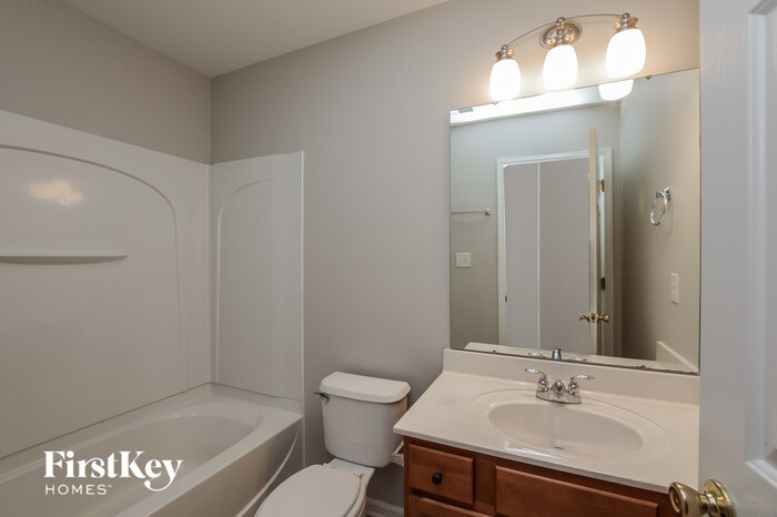 Building Photo - 4315 High Shoals Dr