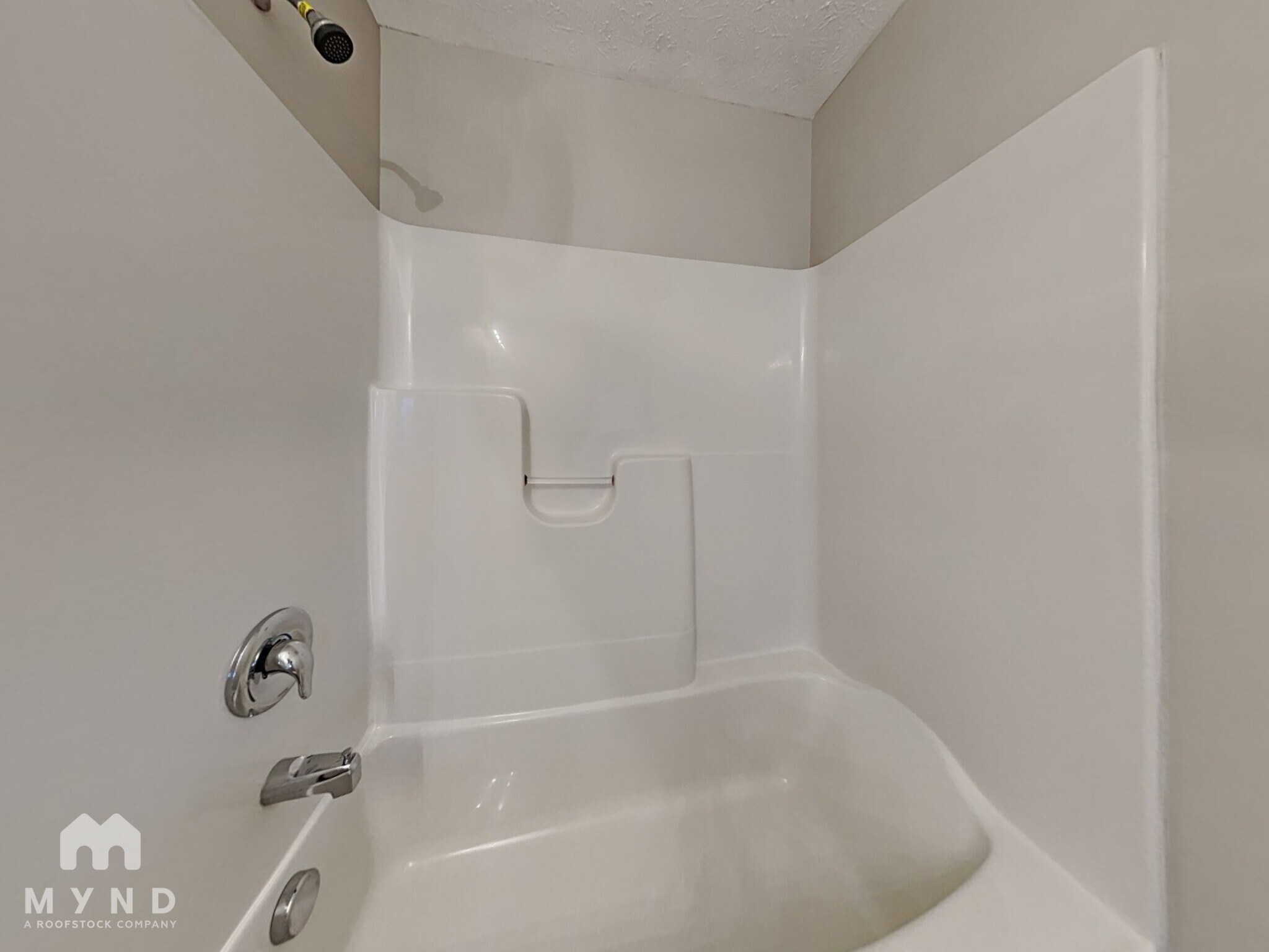 Building Photo - 2352 Rosewood Dr