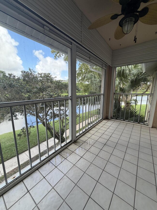 Building Photo - 13811 Oneida Dr