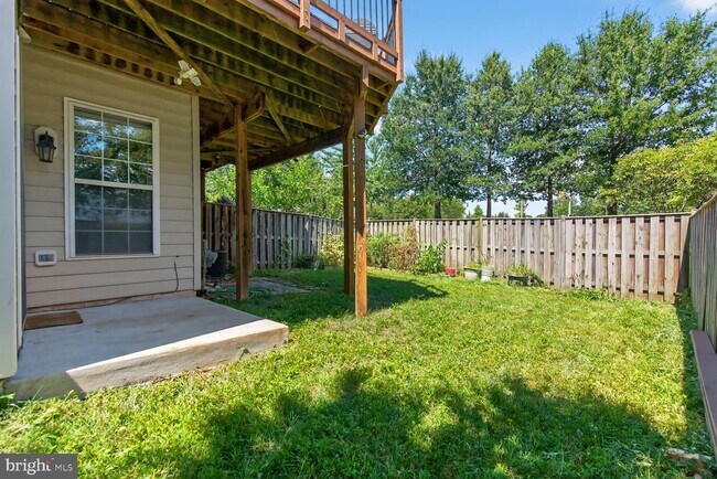 Building Photo - 558 Edmonton Terrace NE