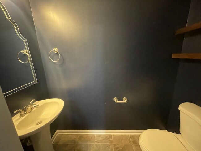 Building Photo - Beautiful Goodlettsville Condo Rental – 2 Bed, 2.5 Bath