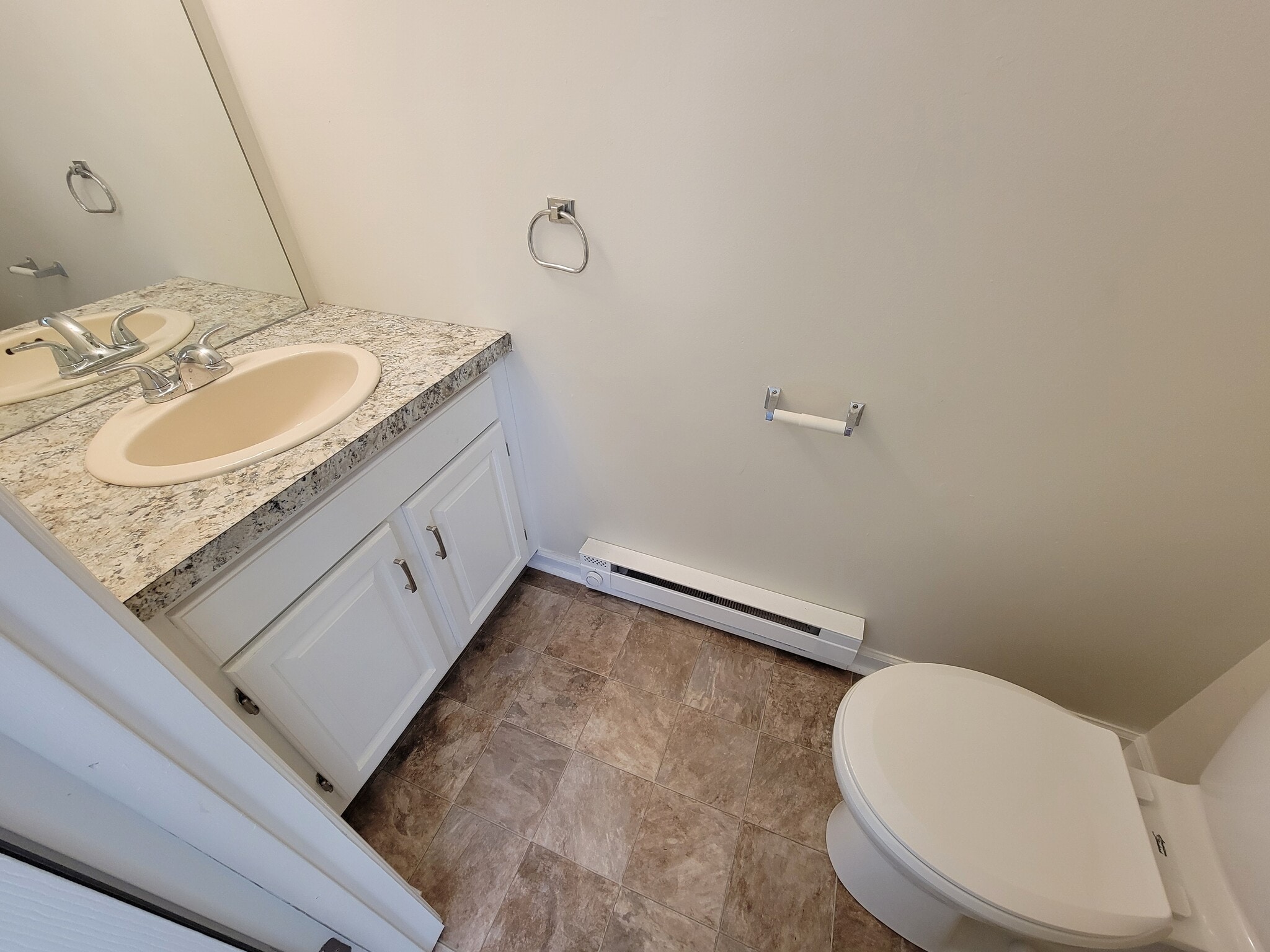 Building Photo - 32 Cranfield Ct