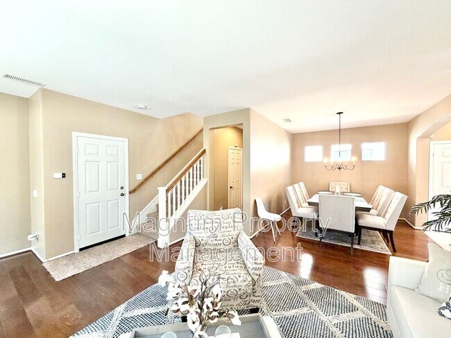 Building Photo - 33517 Cedar Creek Ln