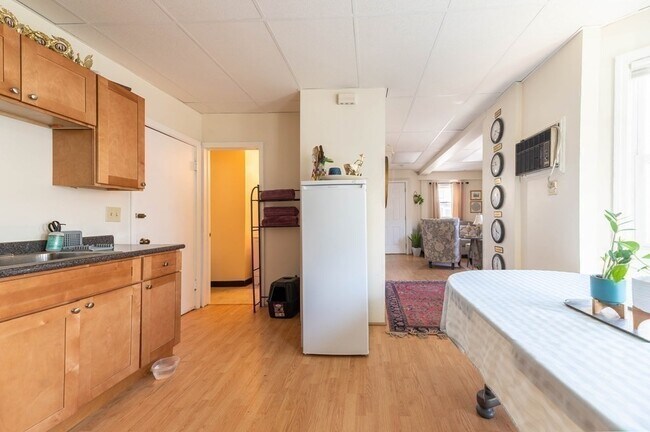 Building Photo - 202 Washington St