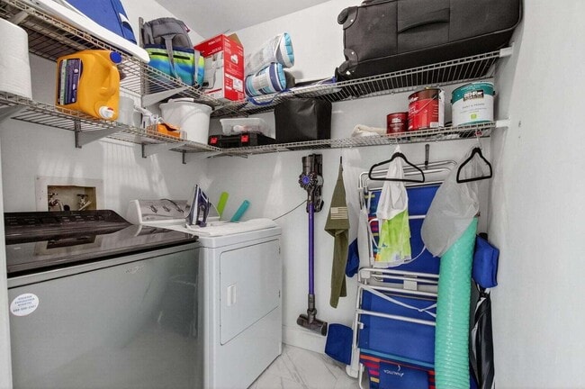 Building Photo - 15108 Ashland Dr