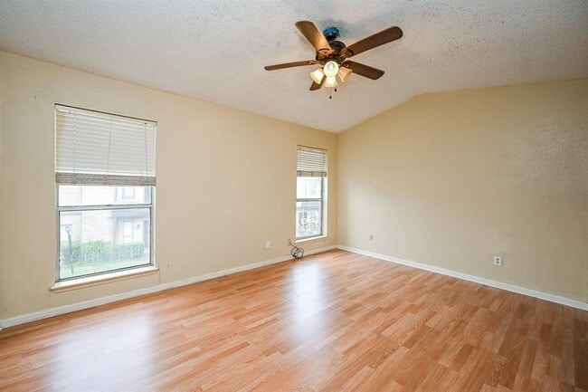 Building Photo - 12300 Brookglade Cir