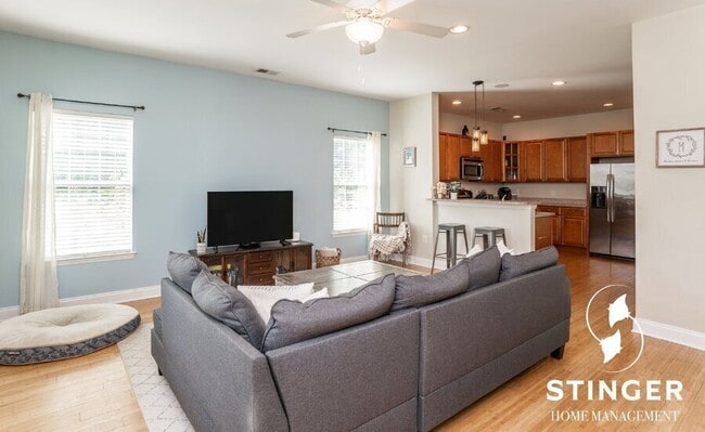 Building Photo - 39 Spearmint Cir