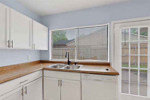 Building Photo - 5217 Aberdean Trail