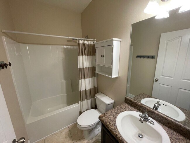 Building Photo - Milton - Rustic Ridge Estates - 3 bedroom,...