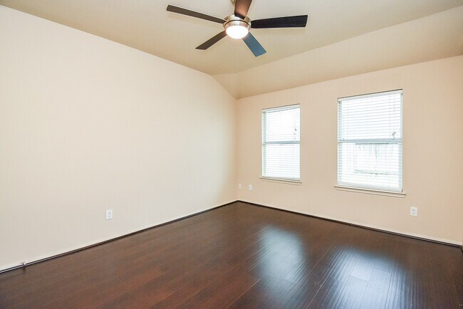 Building Photo - 20615 Maple Rain Ct